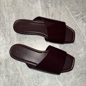 Old Navy Maroon Slide Sandals